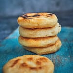 AREPAS & ALGO MÁS...